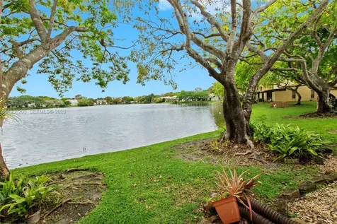 1360 NW 97th Terrace Pembroke Pines FL 33024