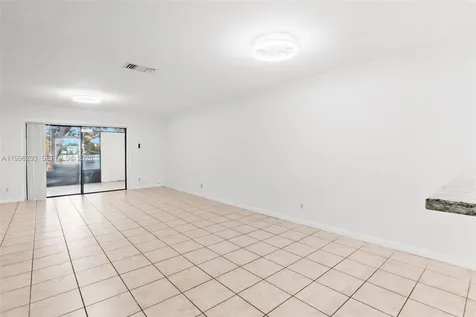 1360 NW 97th Terrace Pembroke Pines FL 33024
