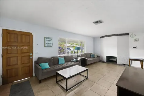 417 SW 1st Avenue Boynton Beach FL 33435