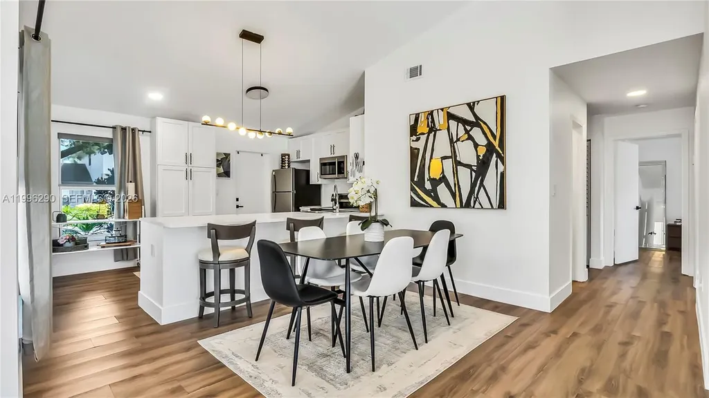 651 Shiloh Terrace Davie FL 33325