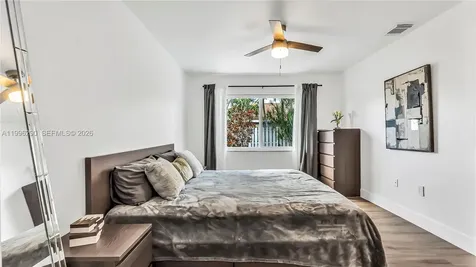 651 Shiloh Terrace Davie FL 33325