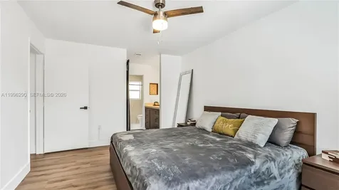 651 Shiloh Terrace Davie FL 33325