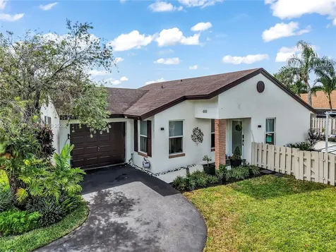 651 Shiloh Terrace Davie FL 33325