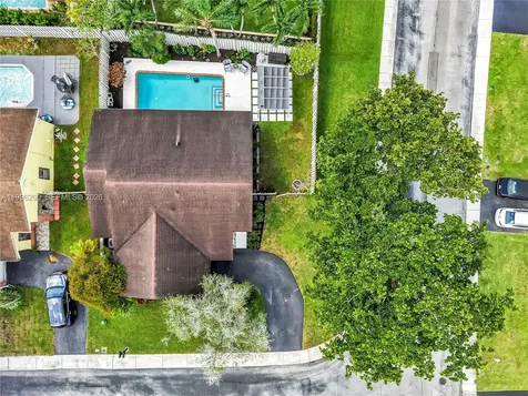 651 Shiloh Terrace Davie FL 33325