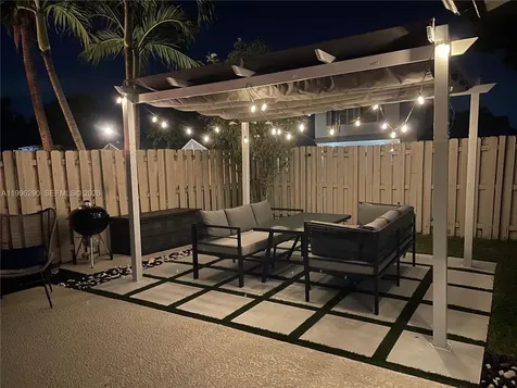 651 Shiloh Terrace Davie FL 33325