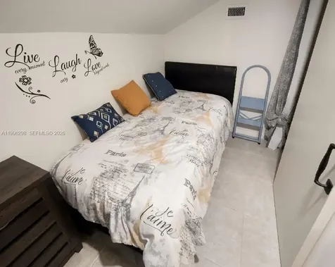 1016 Via Jardin Riviera Beach FL 33418