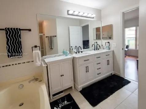 1016 Via Jardin Riviera Beach FL 33418