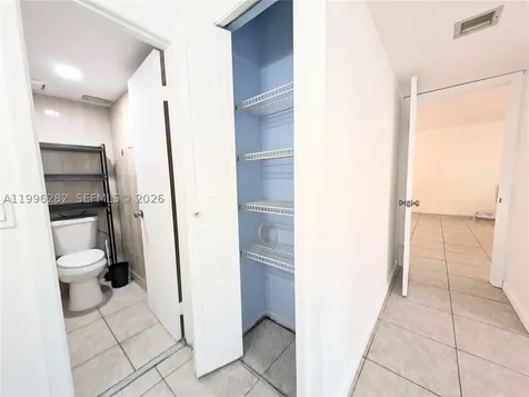 310 Lakeview Drive Weston FL 33326