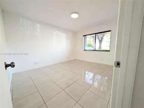 310 Lakeview Drive Weston FL 33326