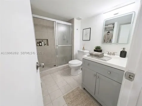 310 Lakeview Drive Weston FL 33326