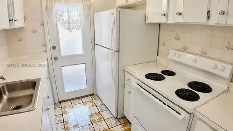 16900 NE 14th Avenue Miami FL 33162