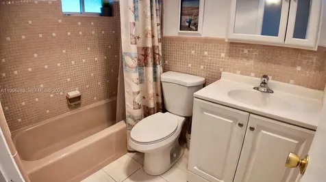 16900 NE 14th Avenue Miami FL 33162
