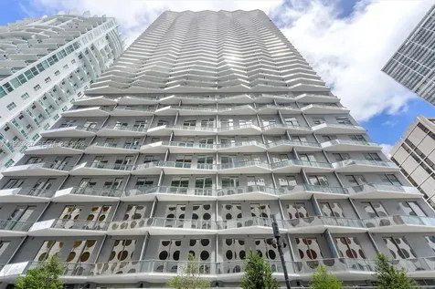 77 SE 5th Street Miami FL 33131
