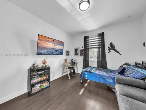 20673 NE 10th Path Miami FL 33179