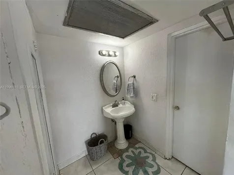 North Miami Beach FL 33160