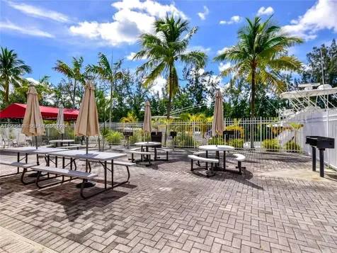 North Miami Beach FL 33160