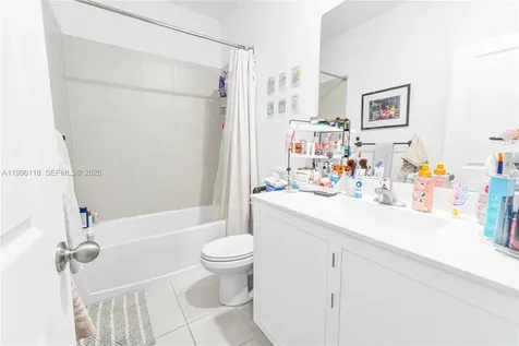 817 NE 211th Street Miami FL 33179