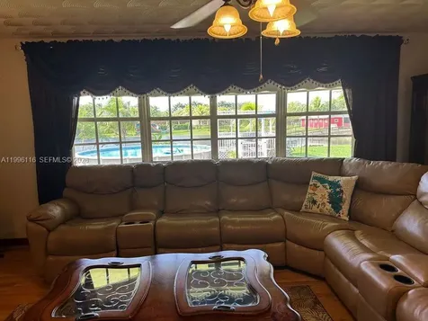 18901 SW 63rd Street Southwest Ranches FL 33332
