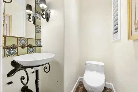 226 Chilean Avenue Palm Beach FL 33480