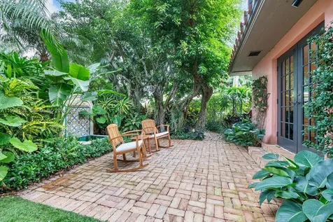 226 Chilean Avenue Palm Beach FL 33480