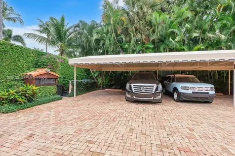 226 Chilean Avenue Palm Beach FL 33480