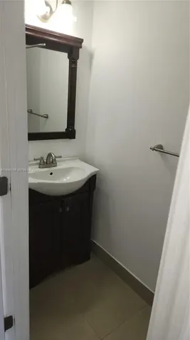 210 E Palm Circle E Pembroke Pines FL 33025