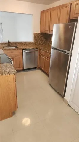 210 E Palm Circle E Pembroke Pines FL 33025