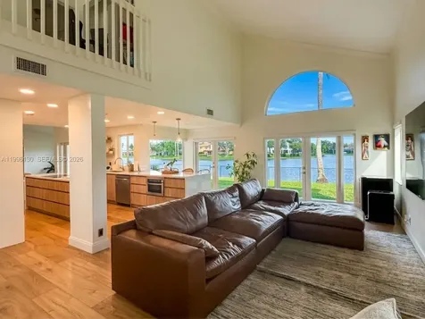 311 NW 201st Avenue Pembroke Pines FL 33029