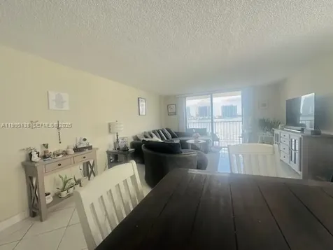 17878 N Bay Road Sunny Isles Beach FL 33160