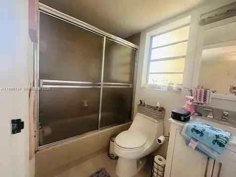 17878 N Bay Road Sunny Isles Beach FL 33160