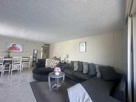 17878 N Bay Road Sunny Isles Beach FL 33160