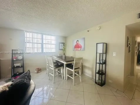 17878 N Bay Road Sunny Isles Beach FL 33160