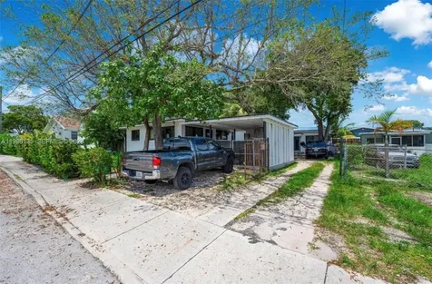 7625 NW 4th Court Miami FL 33150