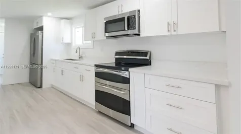 6859 NW 17th Avenue Miami FL 33147
