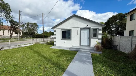 6859 NW 17th Avenue Miami FL 33147