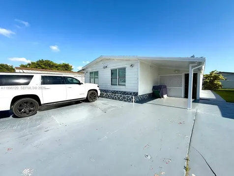 5371 NW 200th Terrace Miami Gardens FL 33055