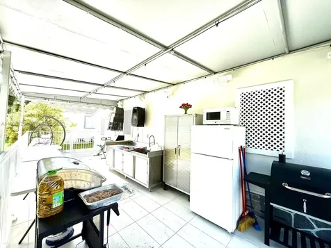 5371 NW 200th Terrace Miami Gardens FL 33055