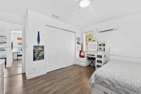 9836 NW 48th Court Coral Springs FL 33076