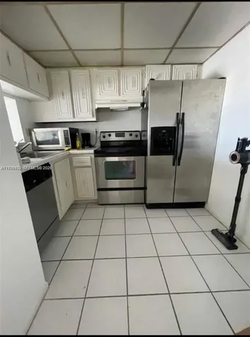 496 NW 165th Street Road Miami FL 33169