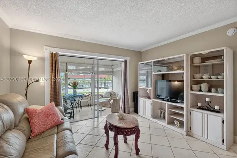 2991 NW 46th Avenue Lauderdale Lakes FL 33313