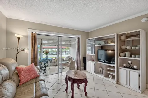 2991 NW 46th Avenue Lauderdale Lakes FL 33313