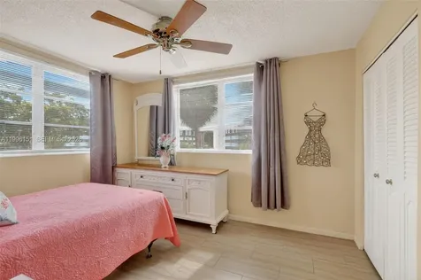 2991 NW 46th Avenue Lauderdale Lakes FL 33313