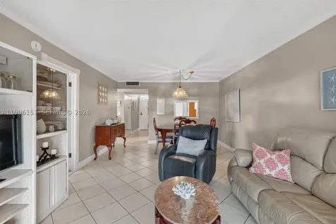 2991 NW 46th Avenue Lauderdale Lakes FL 33313