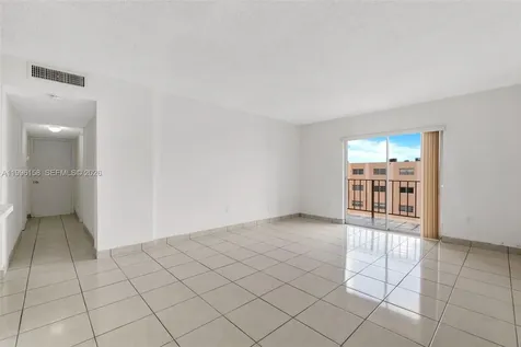 6130 W 19th Avenue Hialeah FL 33012