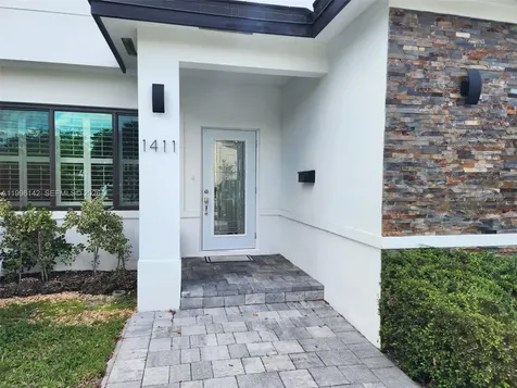 1411 SW 66th Avenue West Miami FL 33144