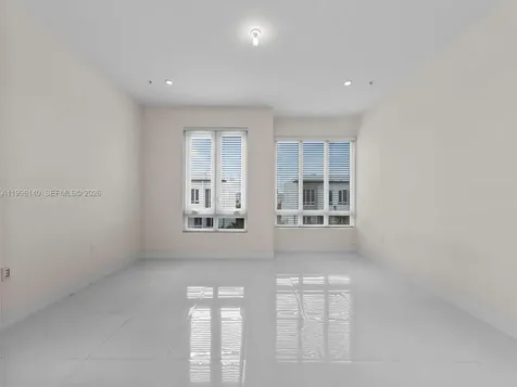 10265 NW 63rd Terrace Doral FL 33178