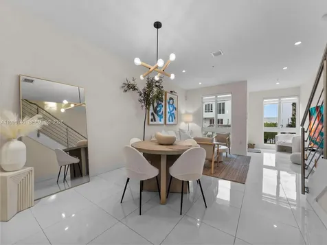 10265 NW 63rd Terrace Doral FL 33178