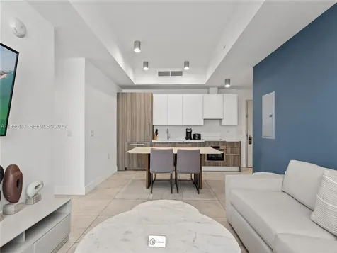 239 SW 9th Street Miami FL 33130