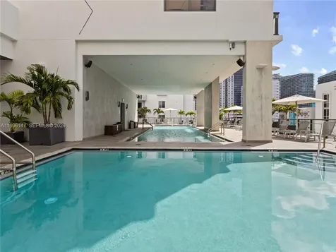 239 SW 9th Street Miami FL 33130