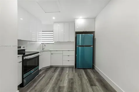 10370 SW 24th Street Miami FL 33165